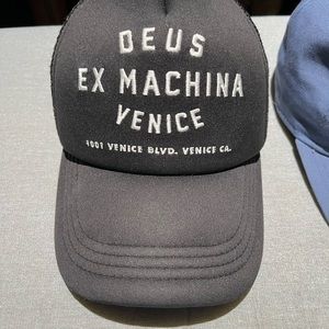 Deus ex Machina trucker hat